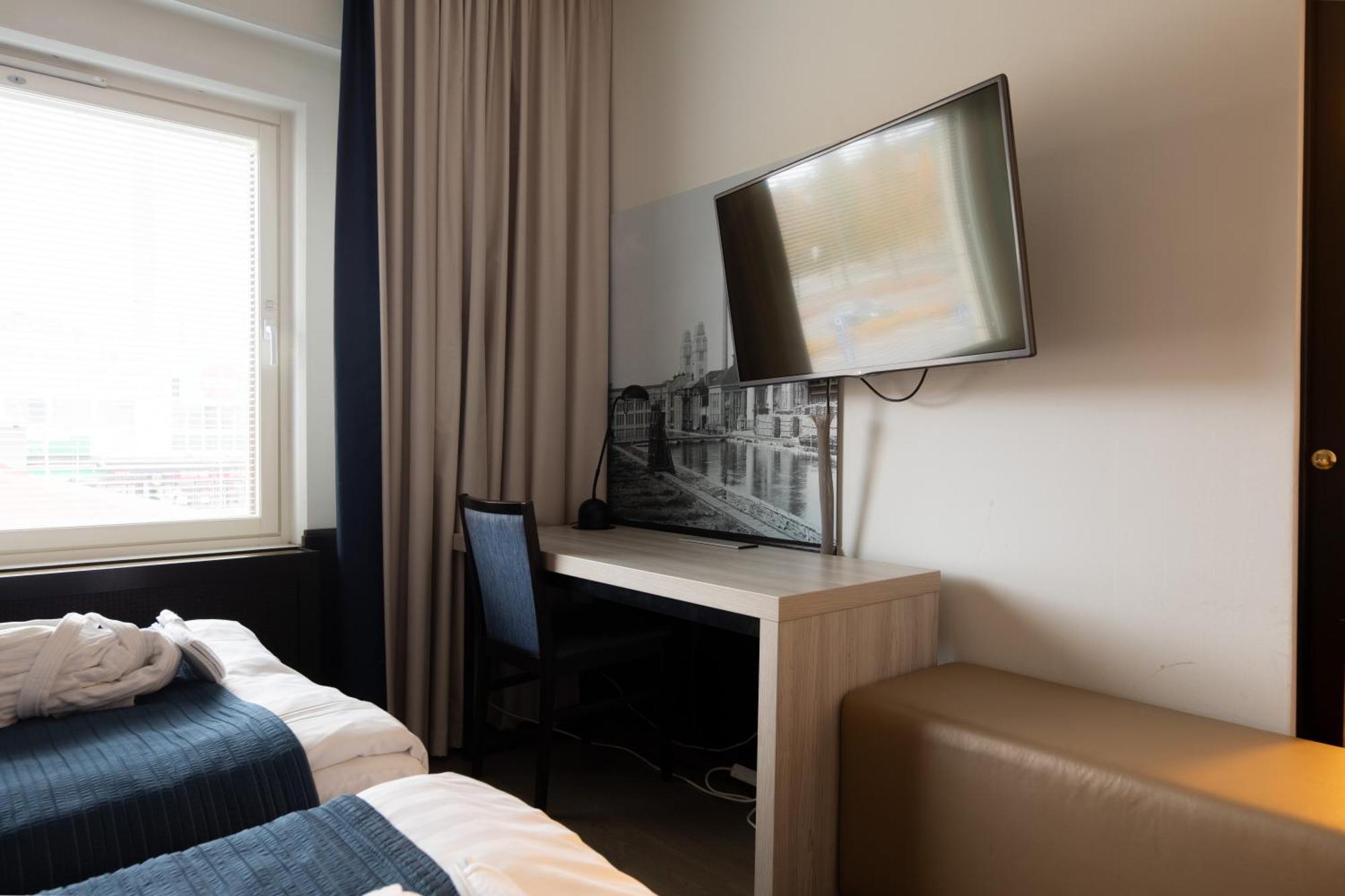 Hotel Oscar Varkaus Ngoại thất bức ảnh