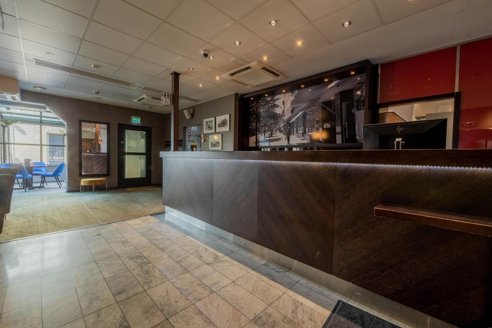 Hotel Oscar Varkaus Ngoại thất bức ảnh